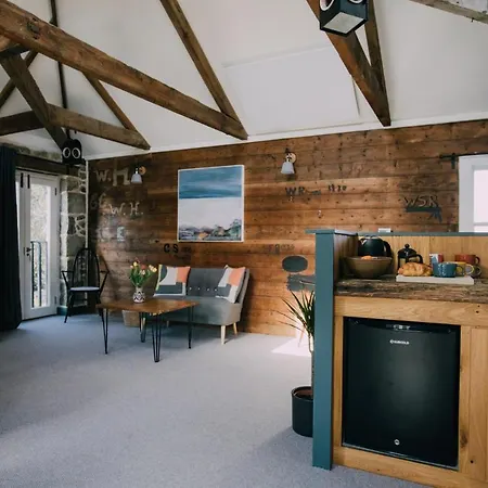 The Old Workshop Guest house *
